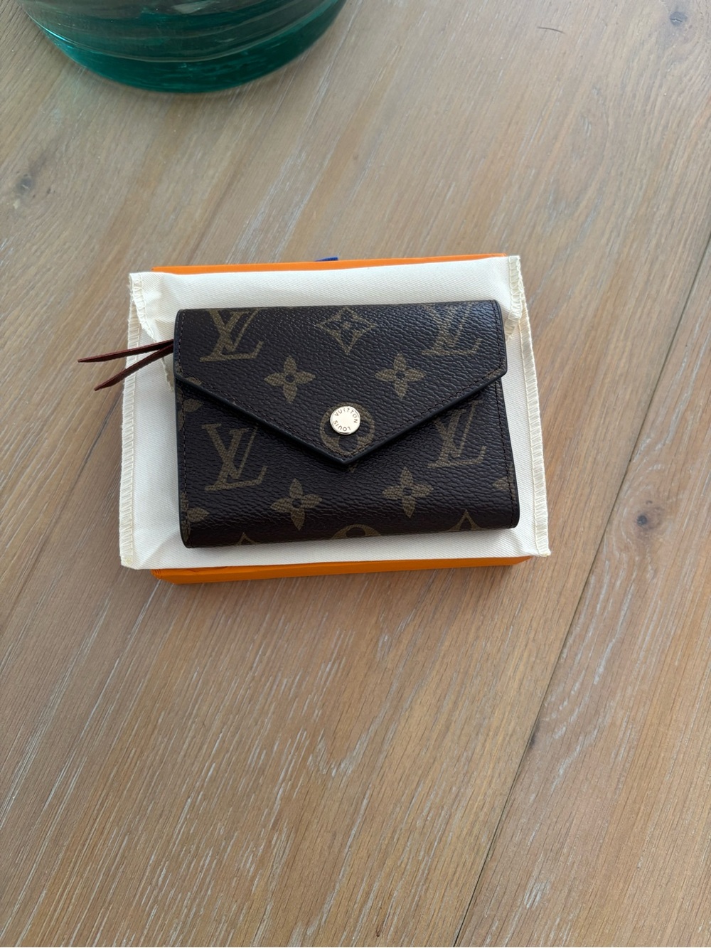 Monogram wallet in brown canvas